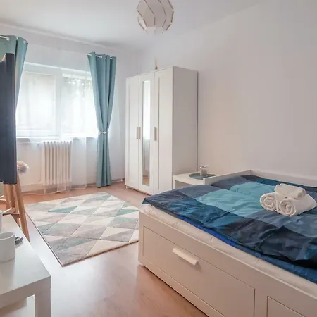 International - Free Parking Apartment